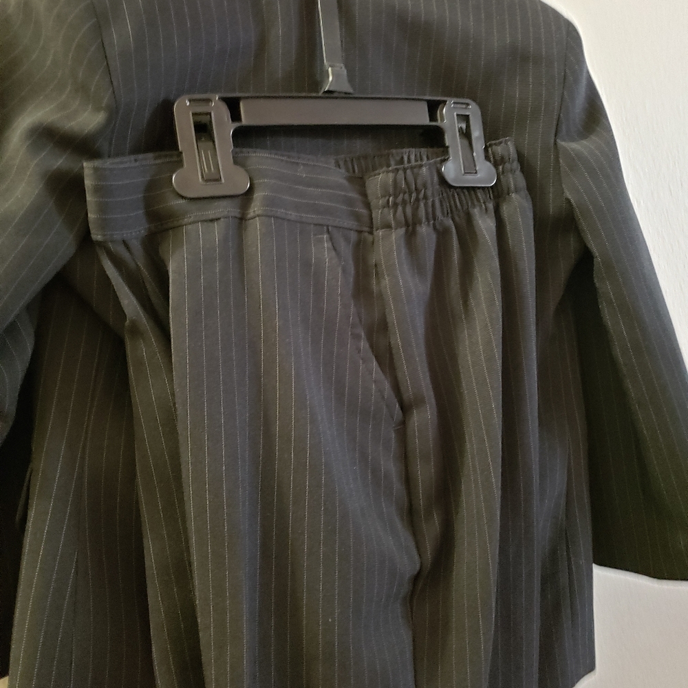 complete 5pc suit - Picture 2 of 5